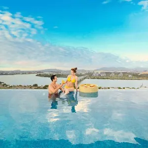 Rhm Luxury And **** Đà Nẵng