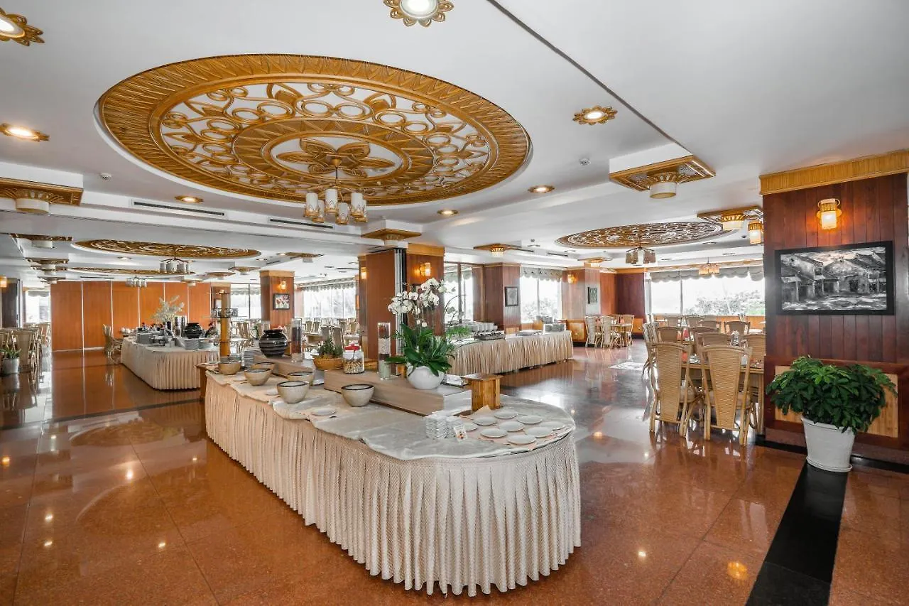 Senriver Hotel Da Nang 4*,